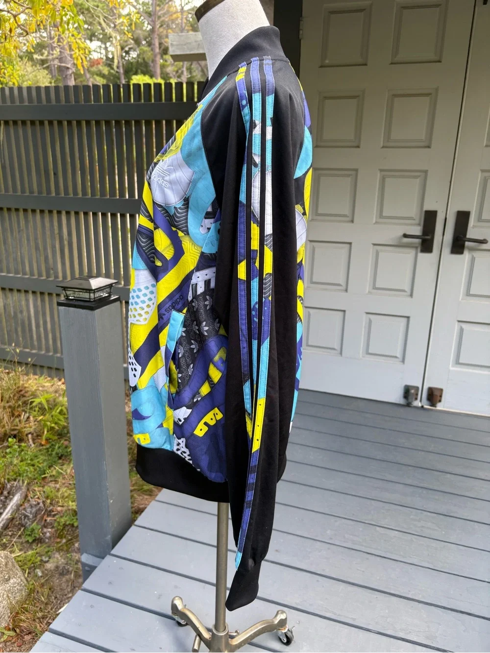 Adidas Graphic Zip-Up Jacket in Turquoise, Yellow & Black - Picture 5 of 8